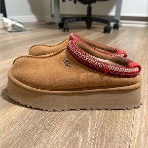 UGG Tazz II sheepskin slippers in chestnut